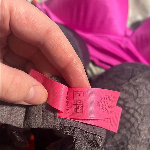 La senza Women’s Hot Pink Satin Bra - Sleeveless Push-Up Support - Picture 3 of 4